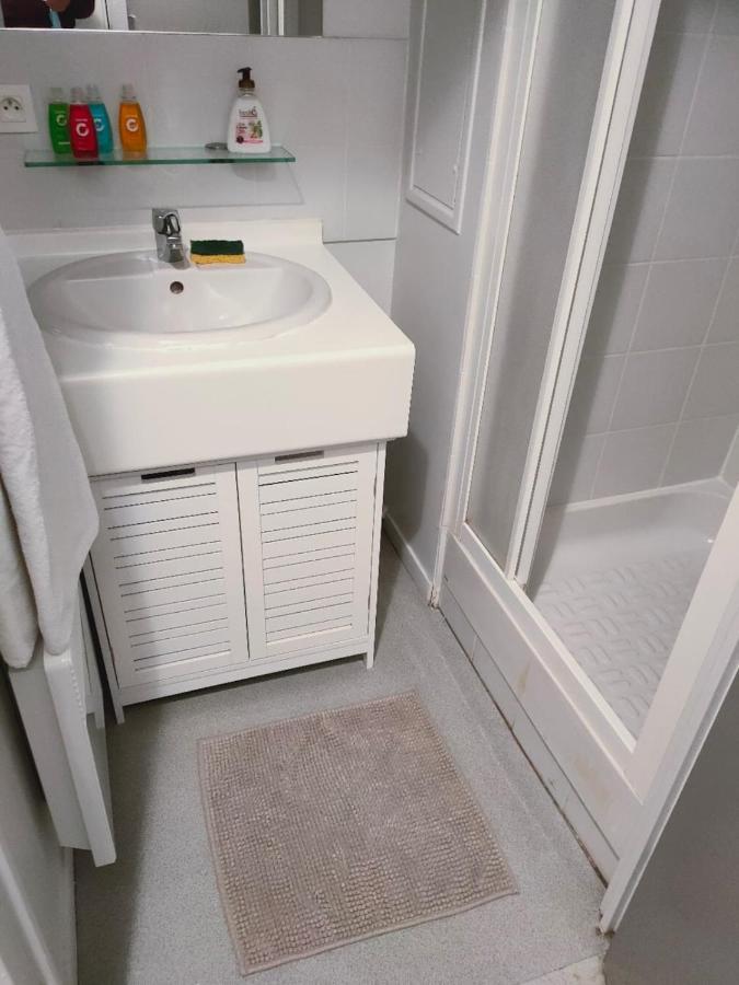 Studio Confortable Hyper Centre De Tours Apartment ภายนอก รูปภาพ